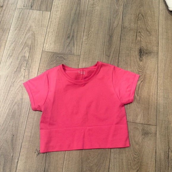 aerie Tops - OFFLINE By Aerie Sidewalk Seamless Cropped T-Shirt